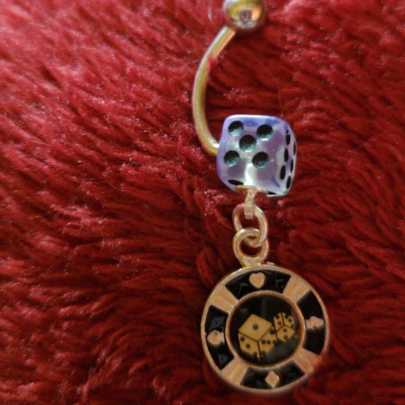 New Belly bottom  dice piercing - Picture 2 of 2